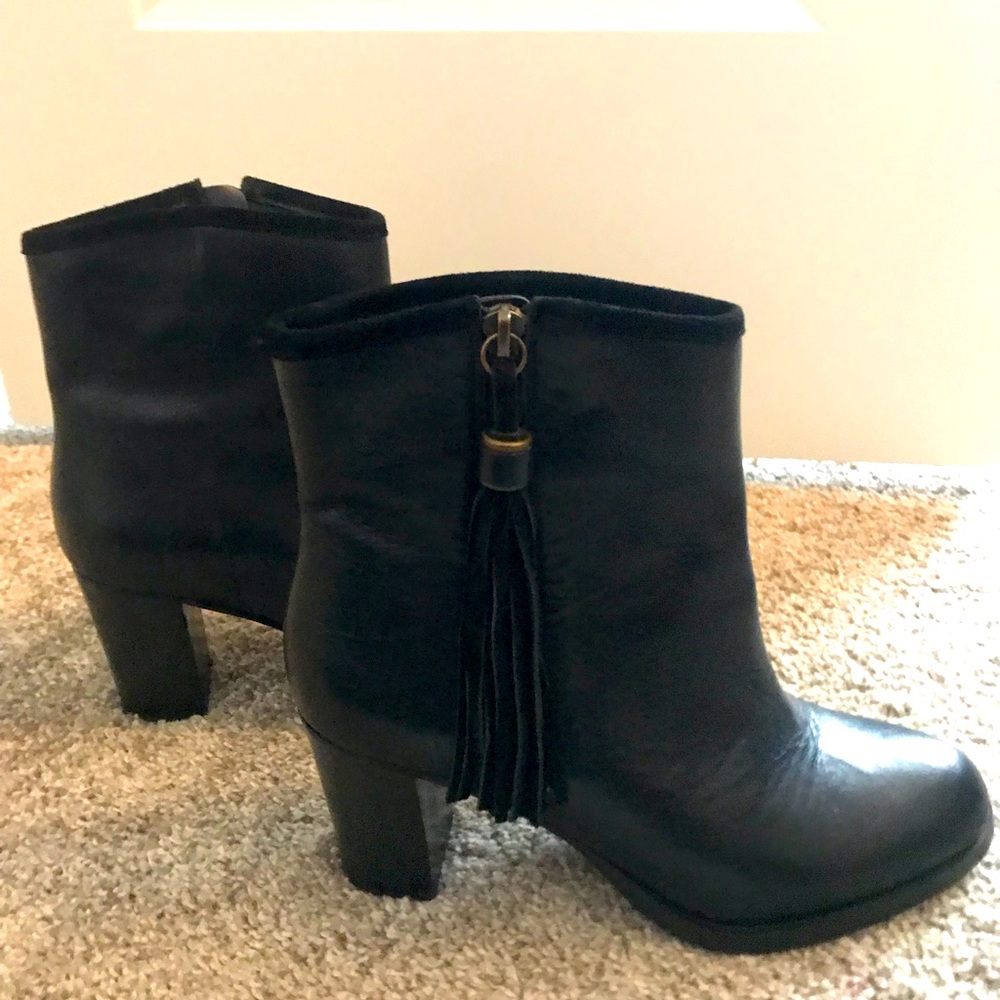 Like New Ralph Lauren Black Ankle Booties 8.5